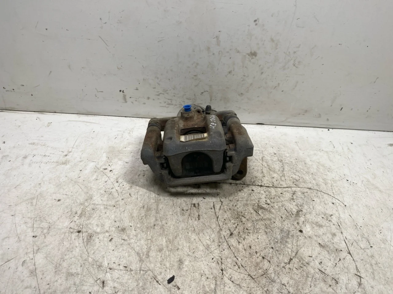 Citroen C4/E-C4 C4X/E-C4X 21->> Féknyereg, hátsó, jobb