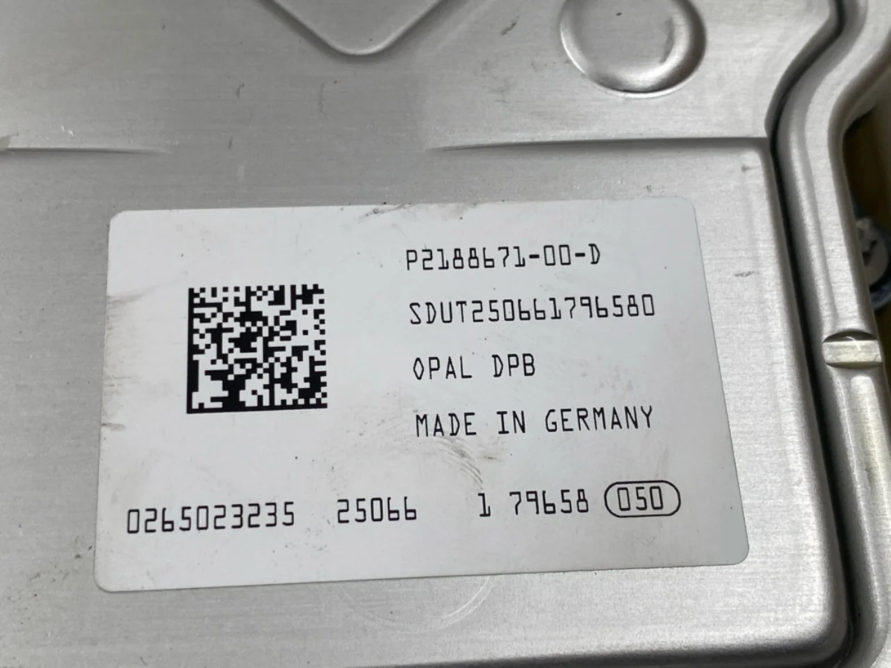 Tesla MODEL Y 2021- Fékrásegítő (szervó) nézet 4