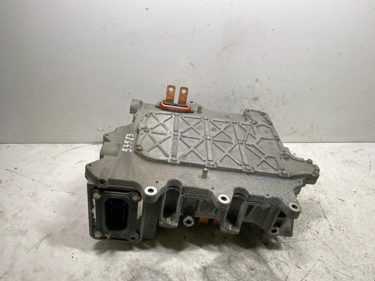 Nissan LEAF 2011-17 Inverter, 12-220V view 2