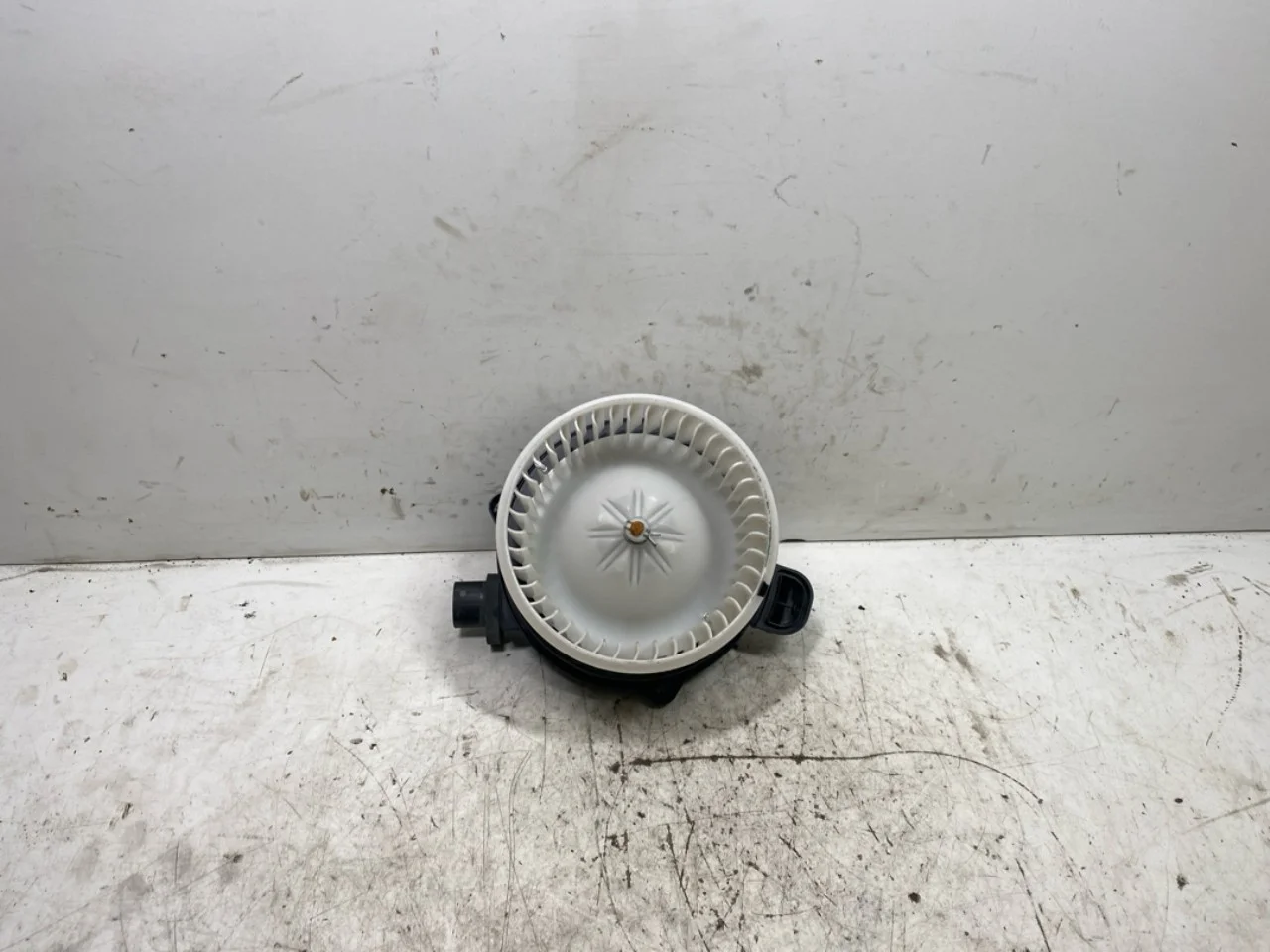 Kia EV6 2022- Fűtésventilátor motor nézet 3