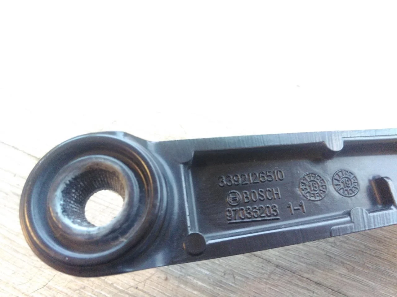 Audi E-TRON, S GE 2019- Windshield wiper arm(s) view 4