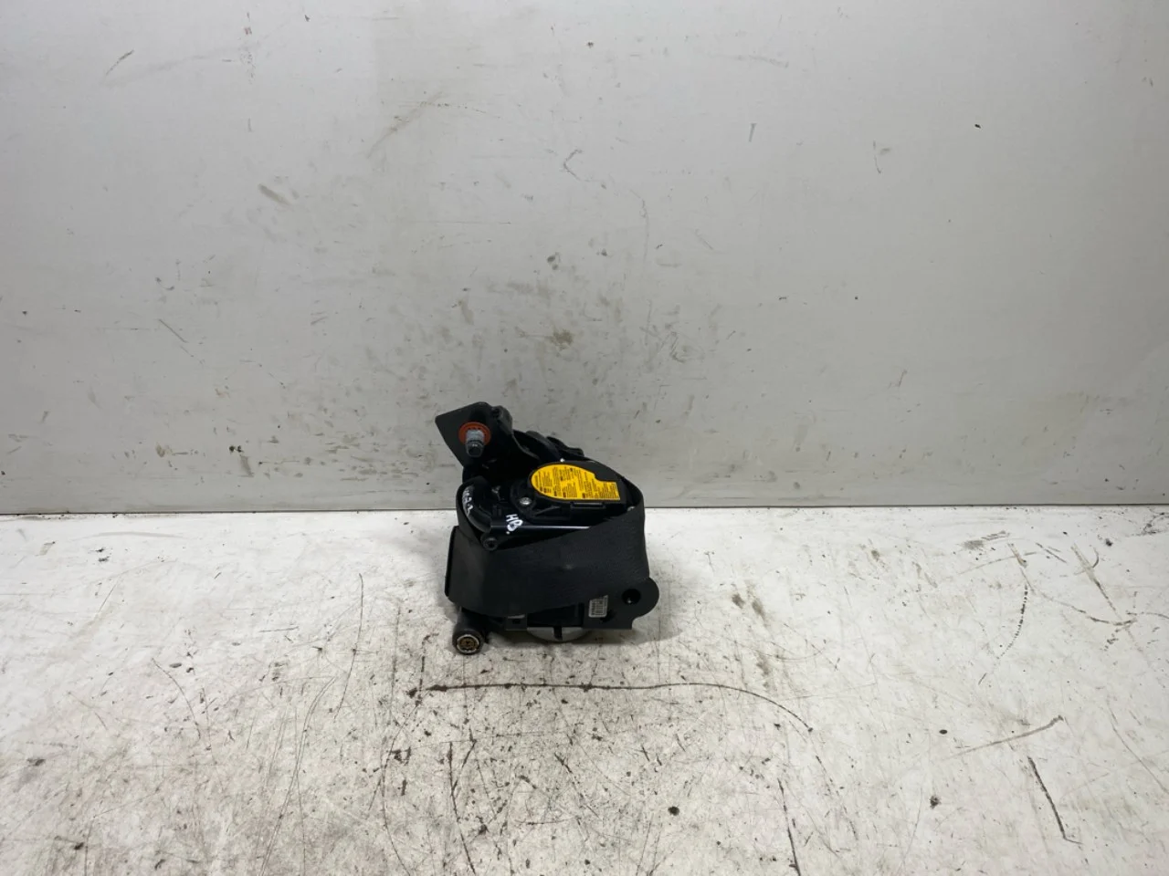 Kia EV6 2022- Rear right seat belt view 4