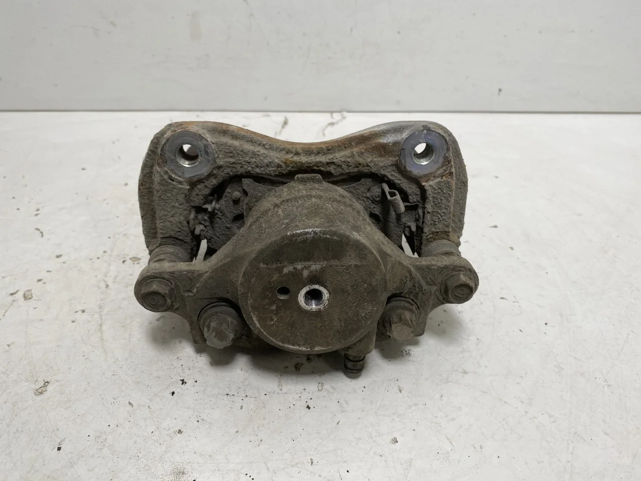 Hyundai IONIQ AE 2017-22 Front left brake caliper view 2