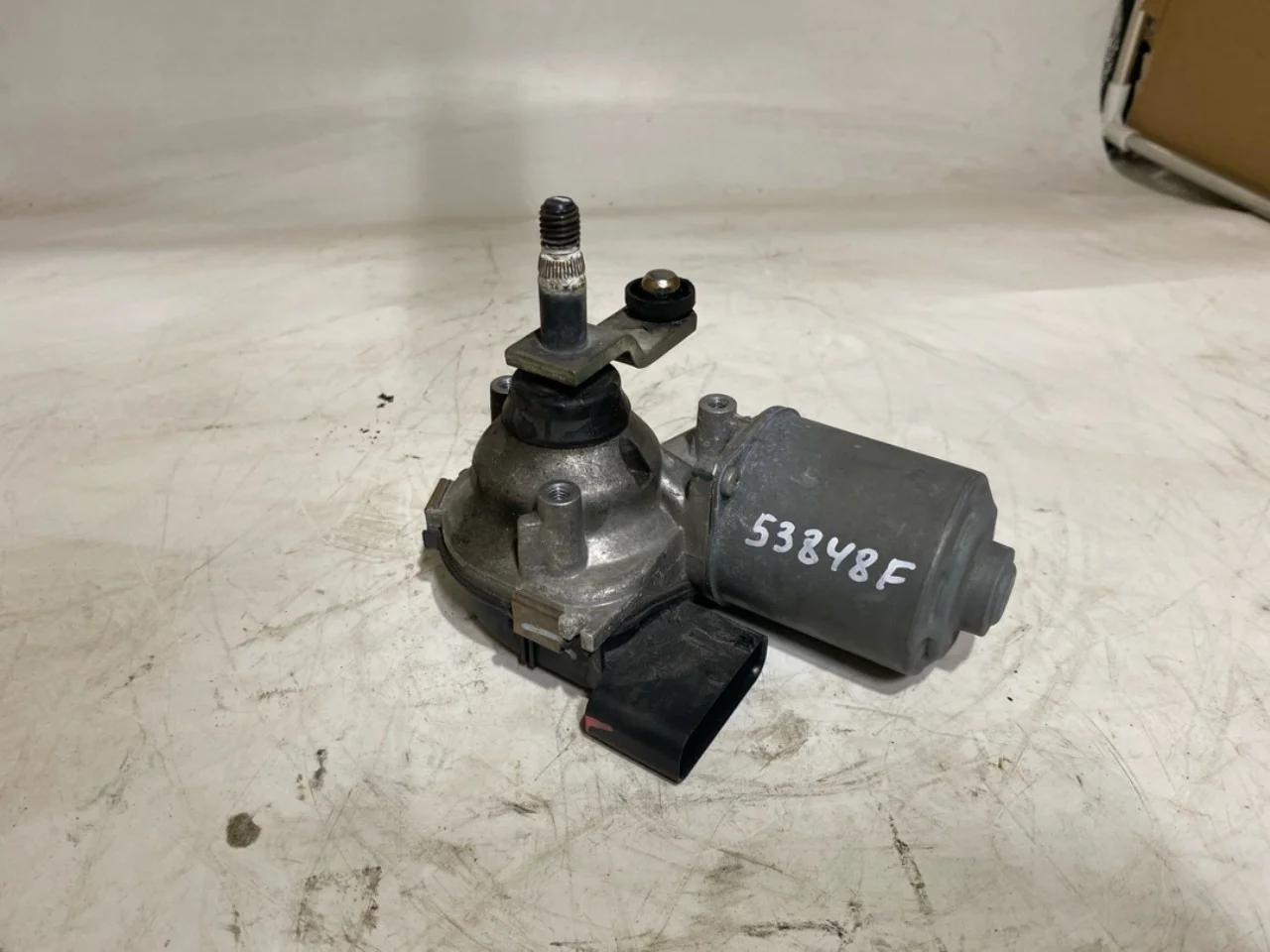 Ford MUSTANG MACH-E 2021- Ablaktörlő motor, szélvédő