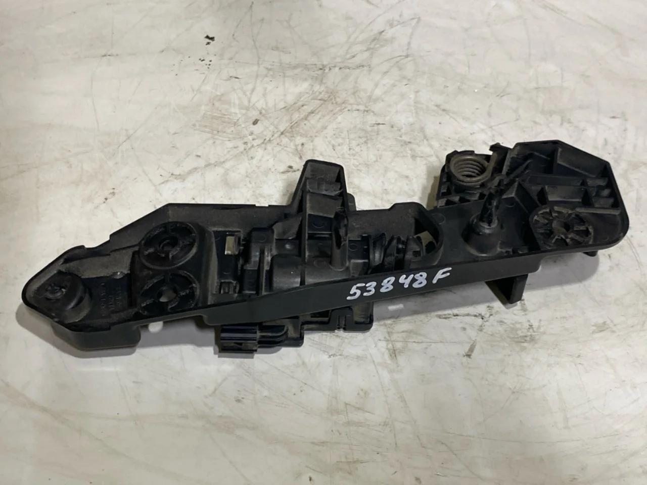 Ford MUSTANG MACH-E 2021- Hood latch view 2
