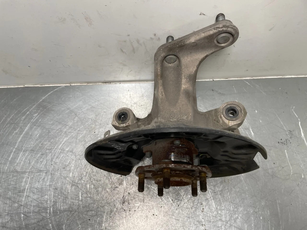 Hyundai KONA / ELECTRIC 2018-23 Stub axle carrier, right rear view 2