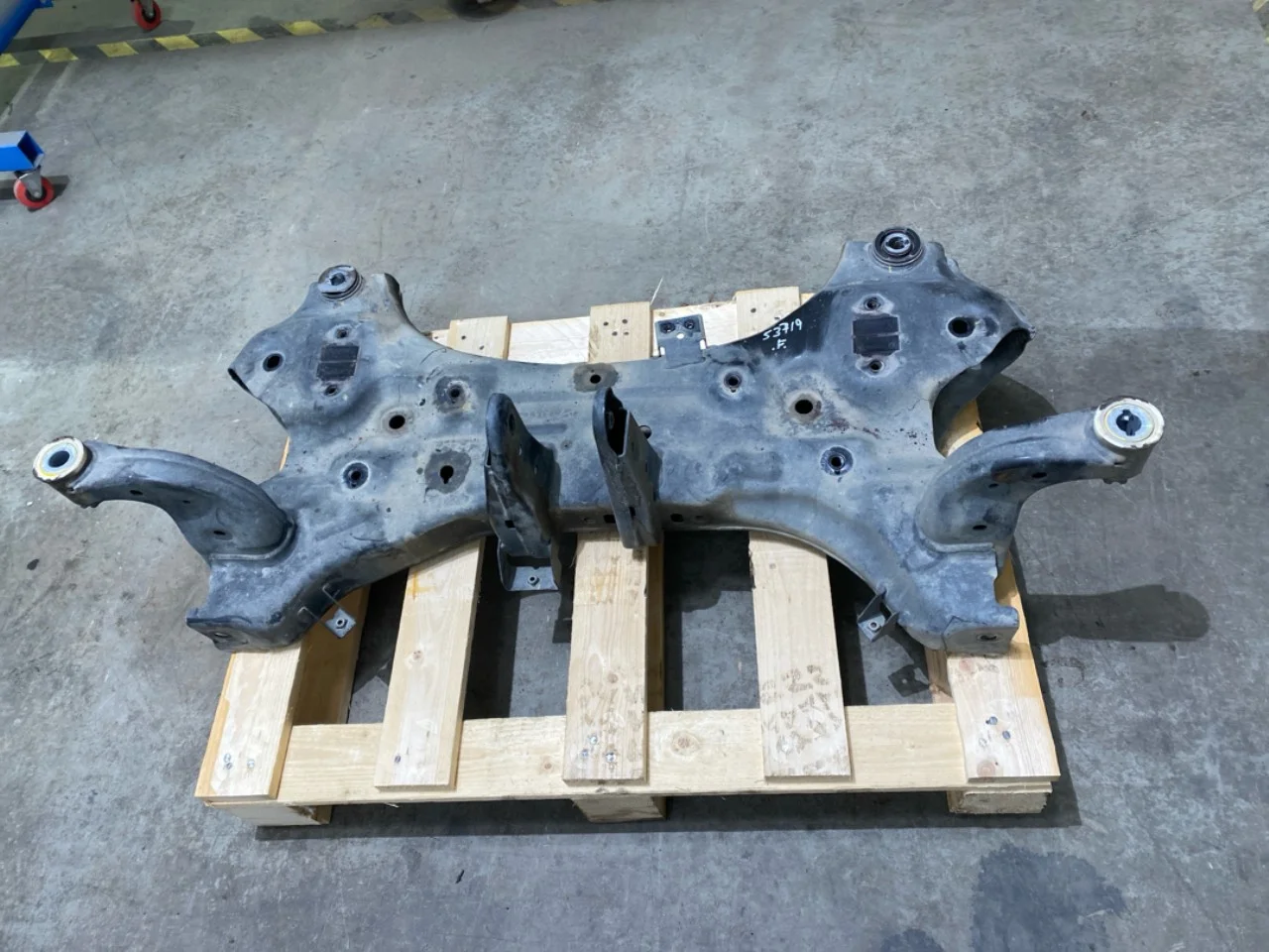 Hyundai KONA / ELECTRIC 2018-23 Front subframe view 3