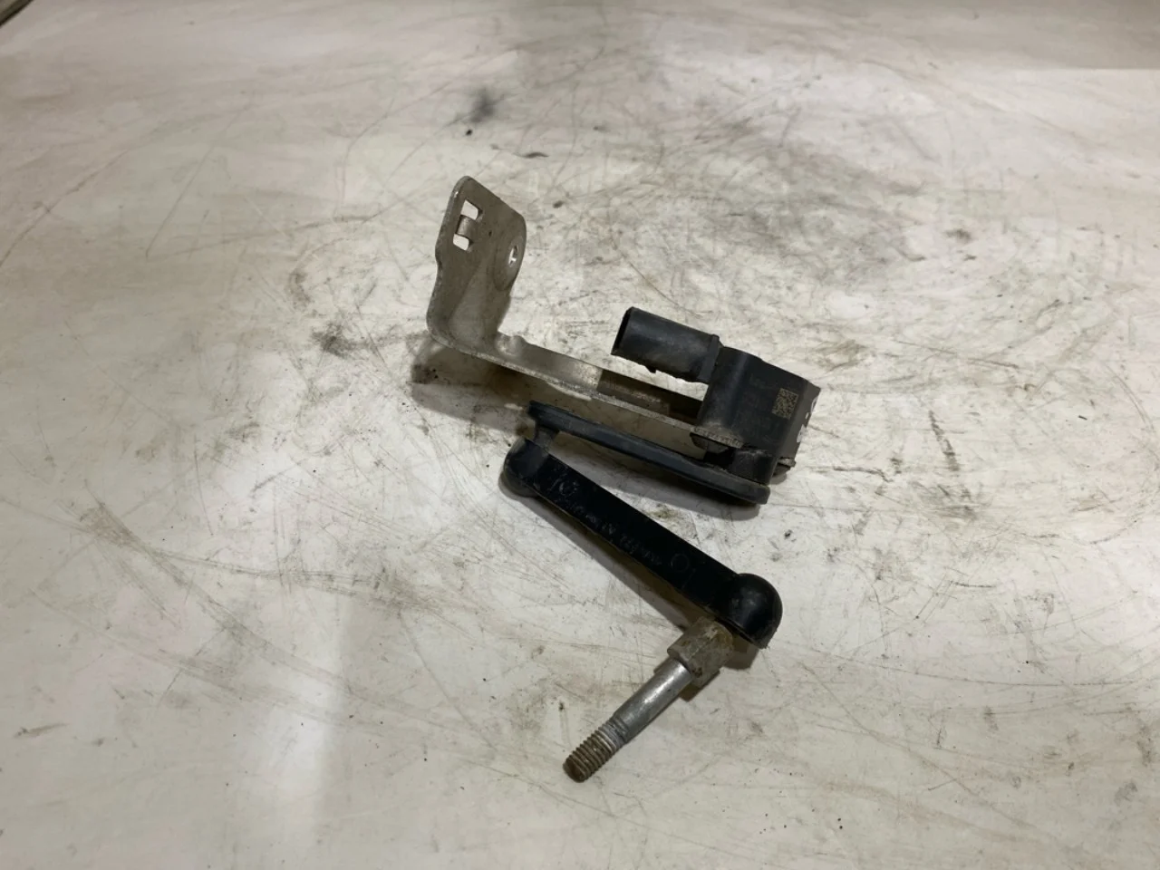 Tesla MODEL X 2016- Level control / air suspension sensor
