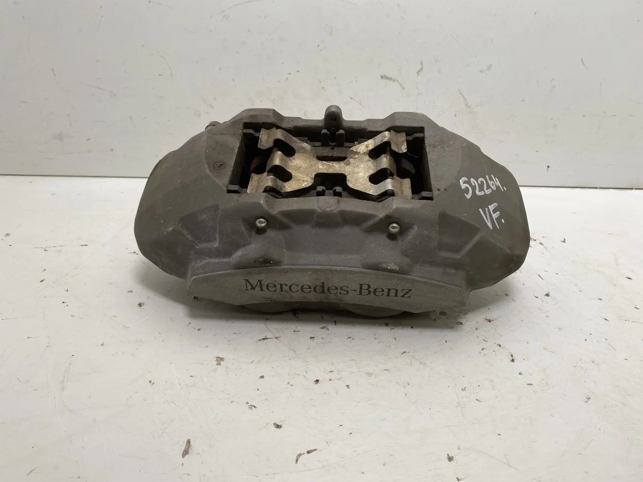 Mercedes EQC 2020- Front left brake caliper