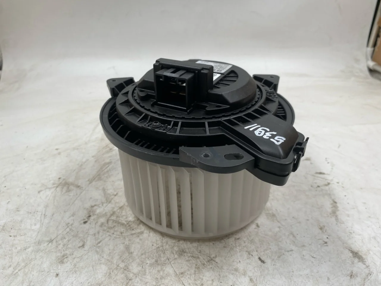 Tesla MODEL Y 2021- Fűtésventilátor motor
