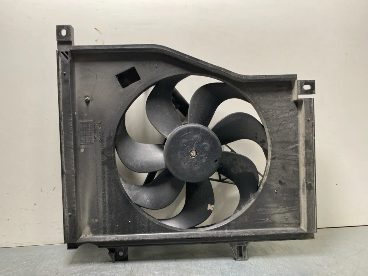 Maxus EV80 2019-> Hűtőventilátor, elektromos nézet 2