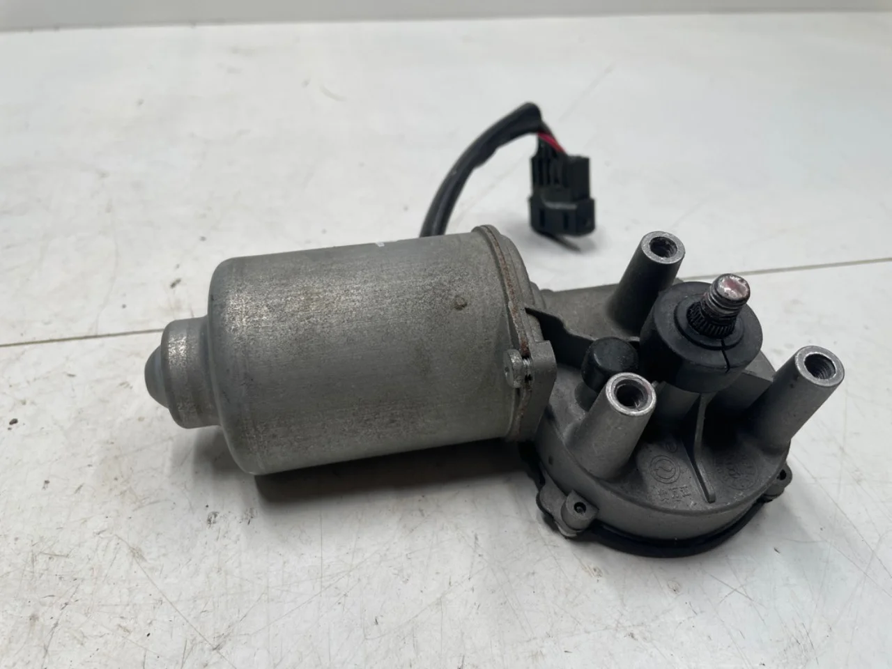 Maxus EV80 2019-> Ablaktörlő motor, szélvédő