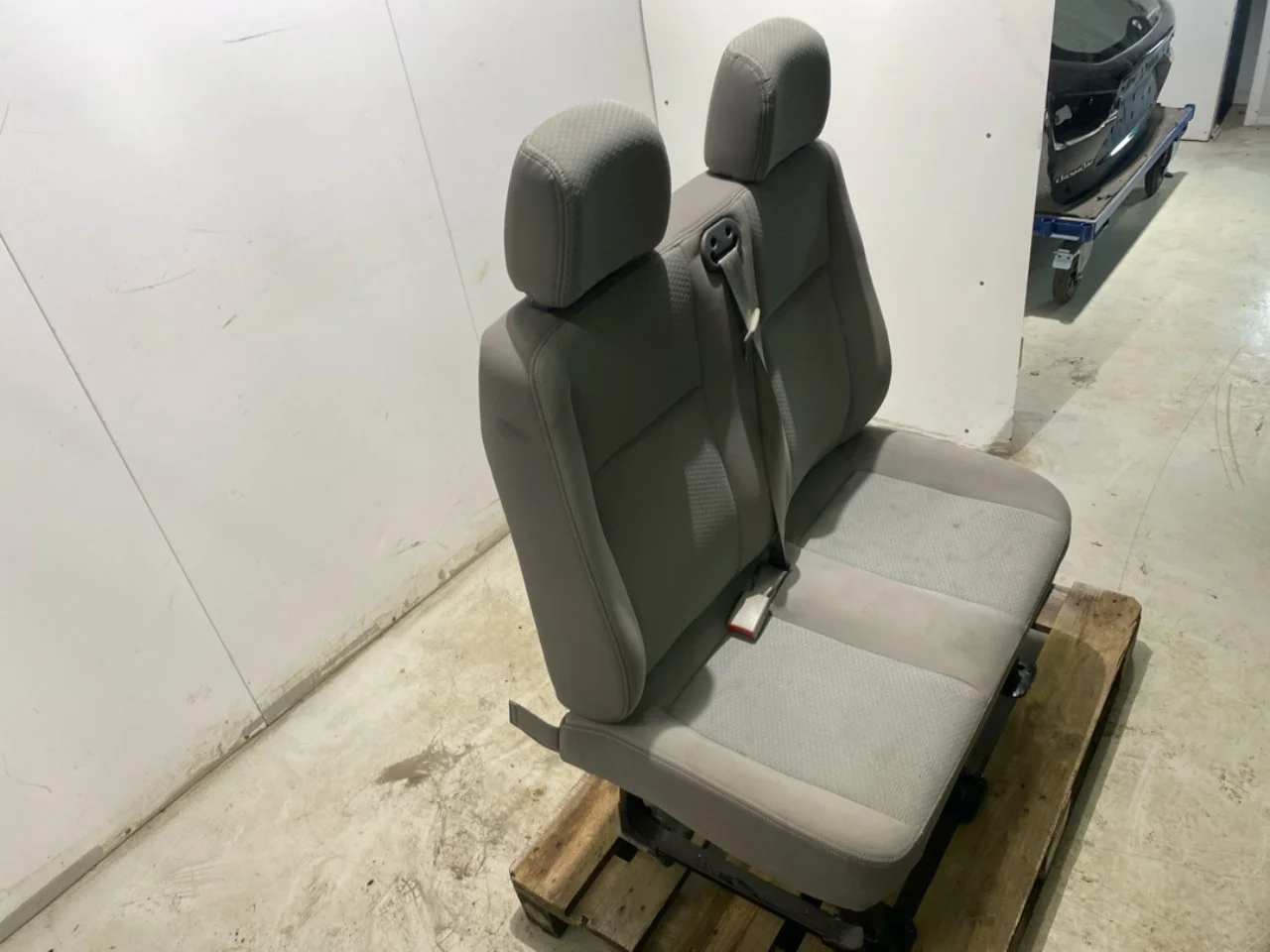 Maxus EV80 2019-> Ülés, első, jobb nézet 2
