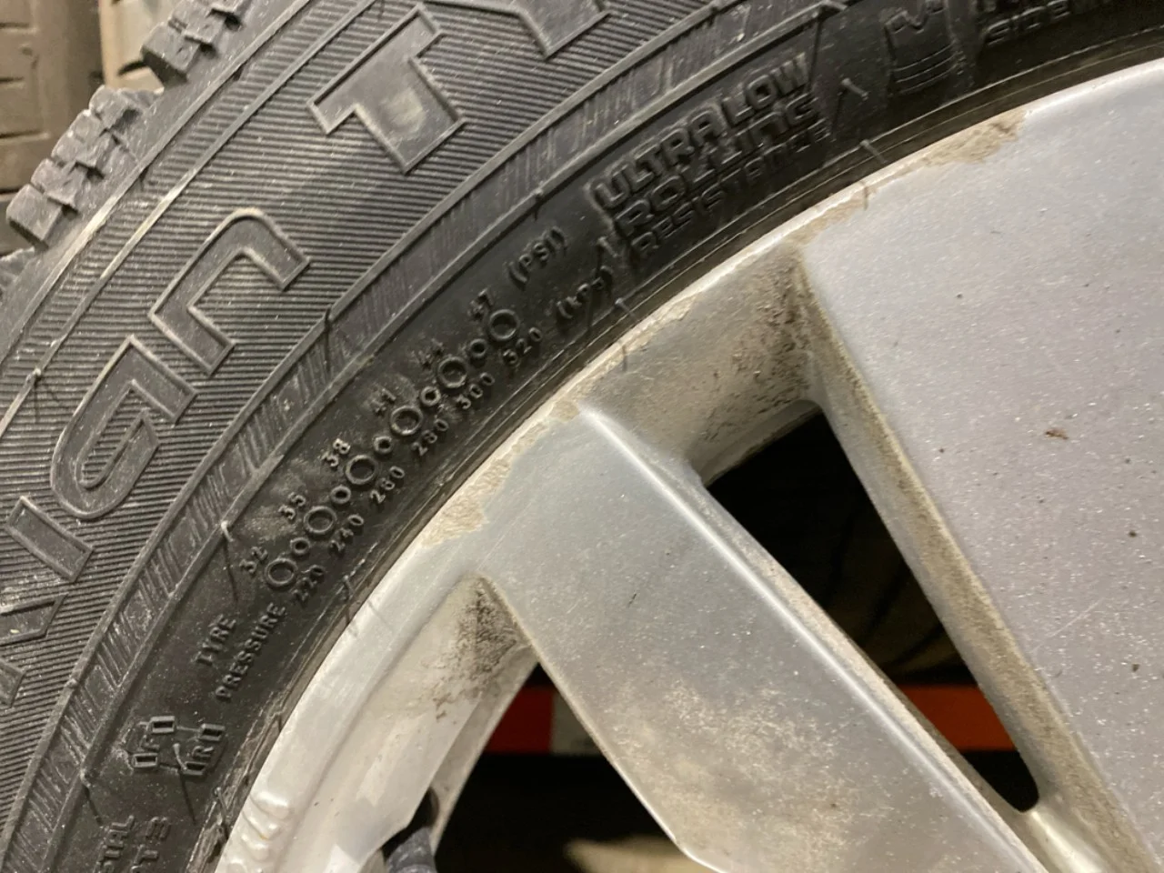 Volkswagen ID.3 2021- Téli gumi felnivel nézet 3