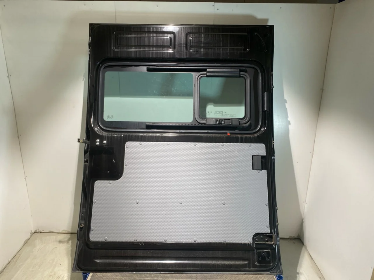 Maxus EV80 2019-> Bal tolóajtó nézet 4