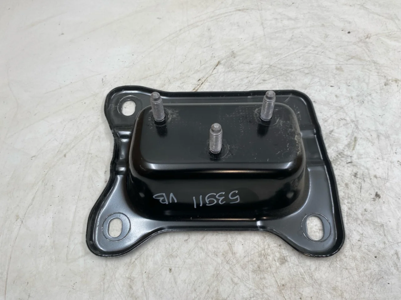 Tesla MODEL Y 2021- Bumper reinforcement beam, rear view 2