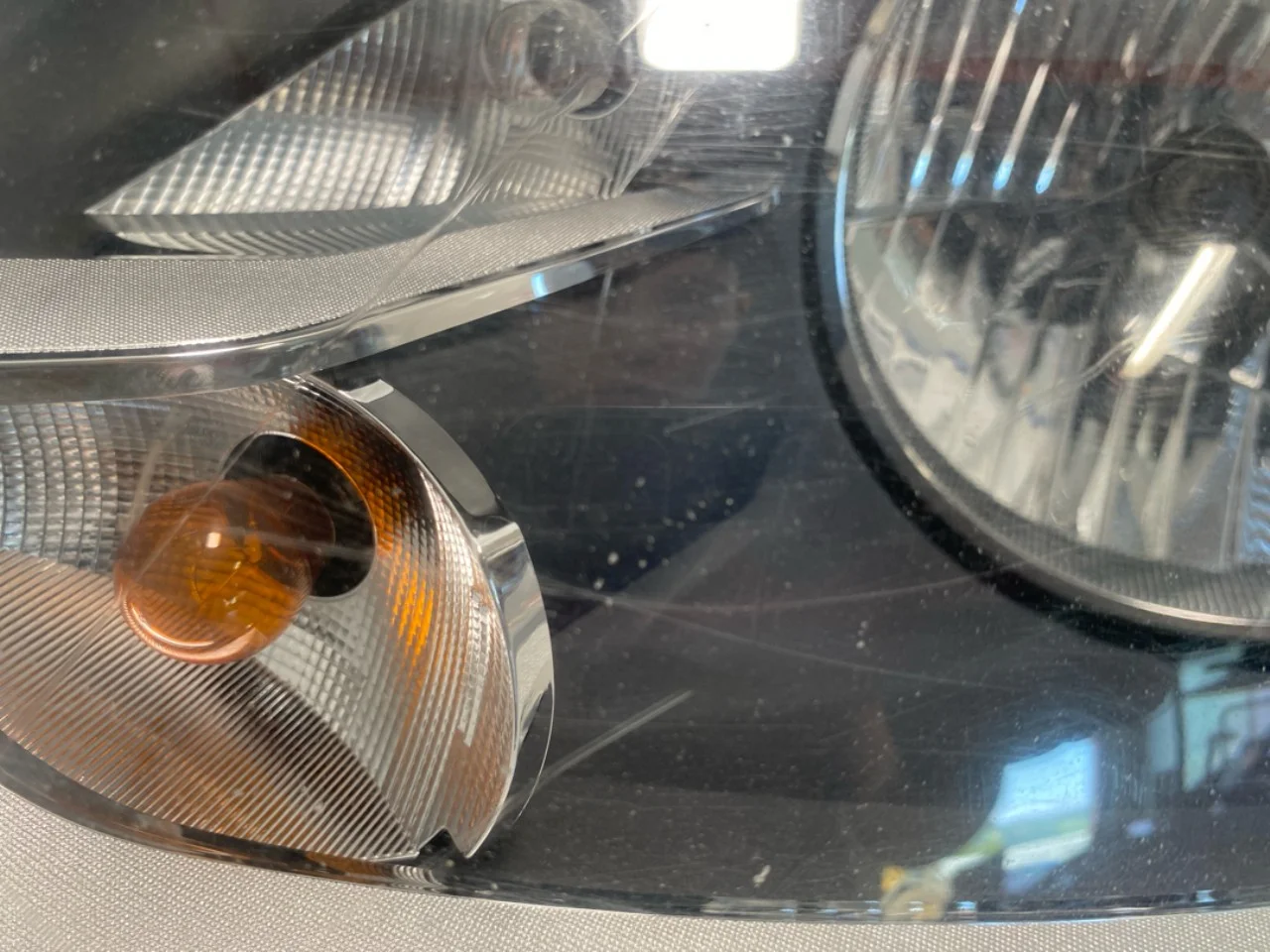 Volkswagen UP!, E-UP! Fényszóró, bal nézet 2