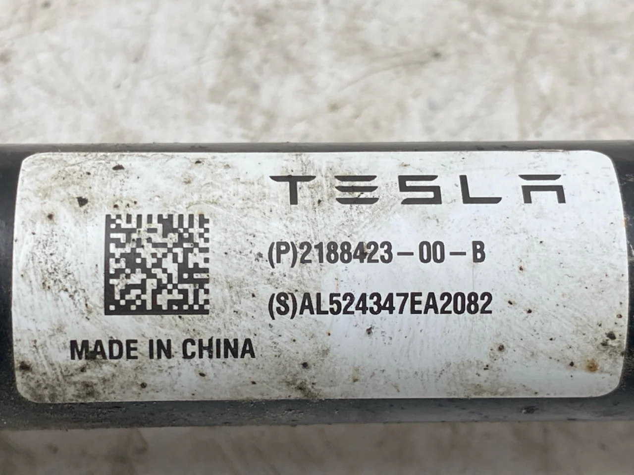 Tesla MODEL Y 2021- Control arm, rear left view 3