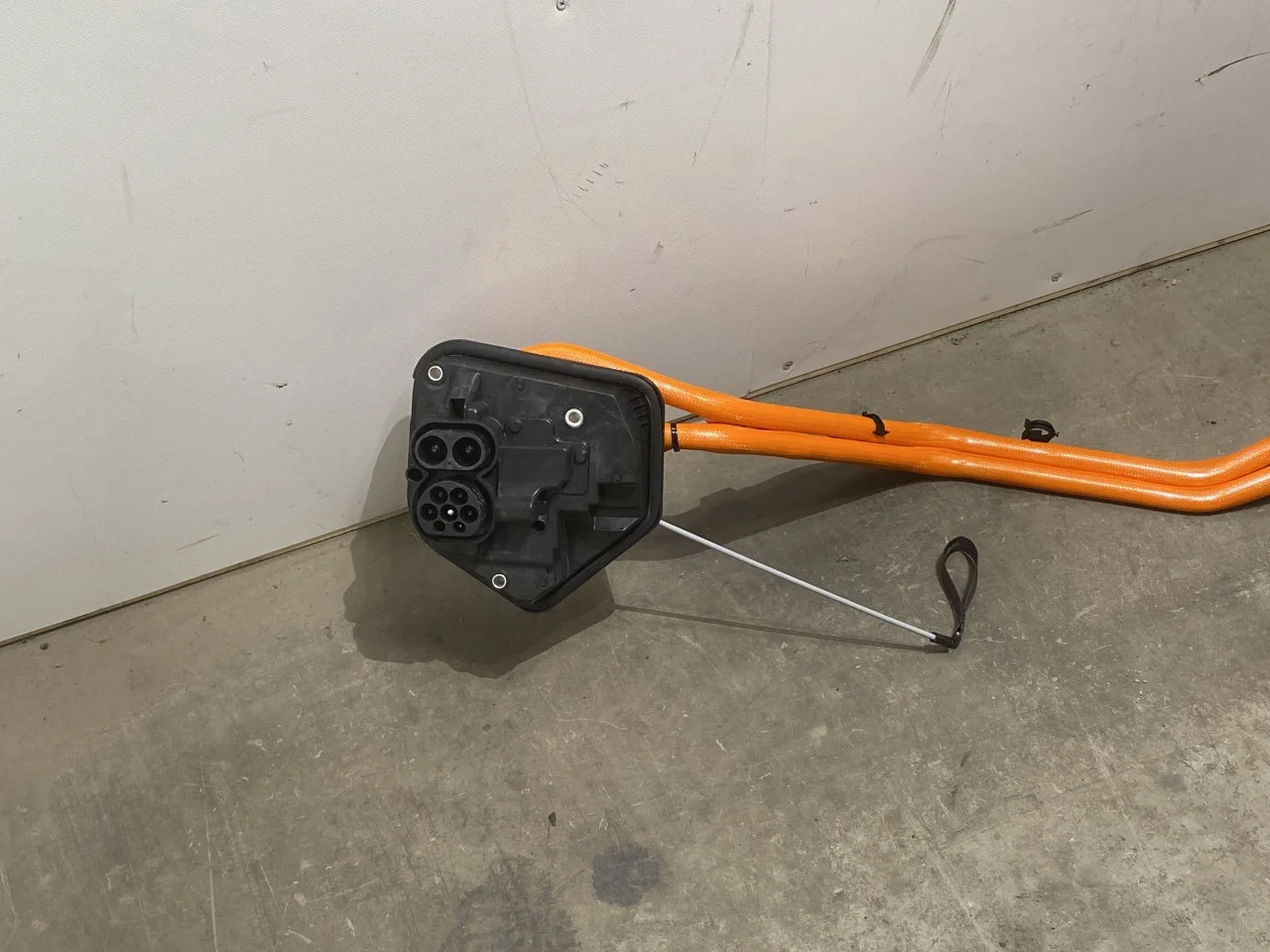 Tesla MODEL Y 2021- Wiring harness, high voltage view 2