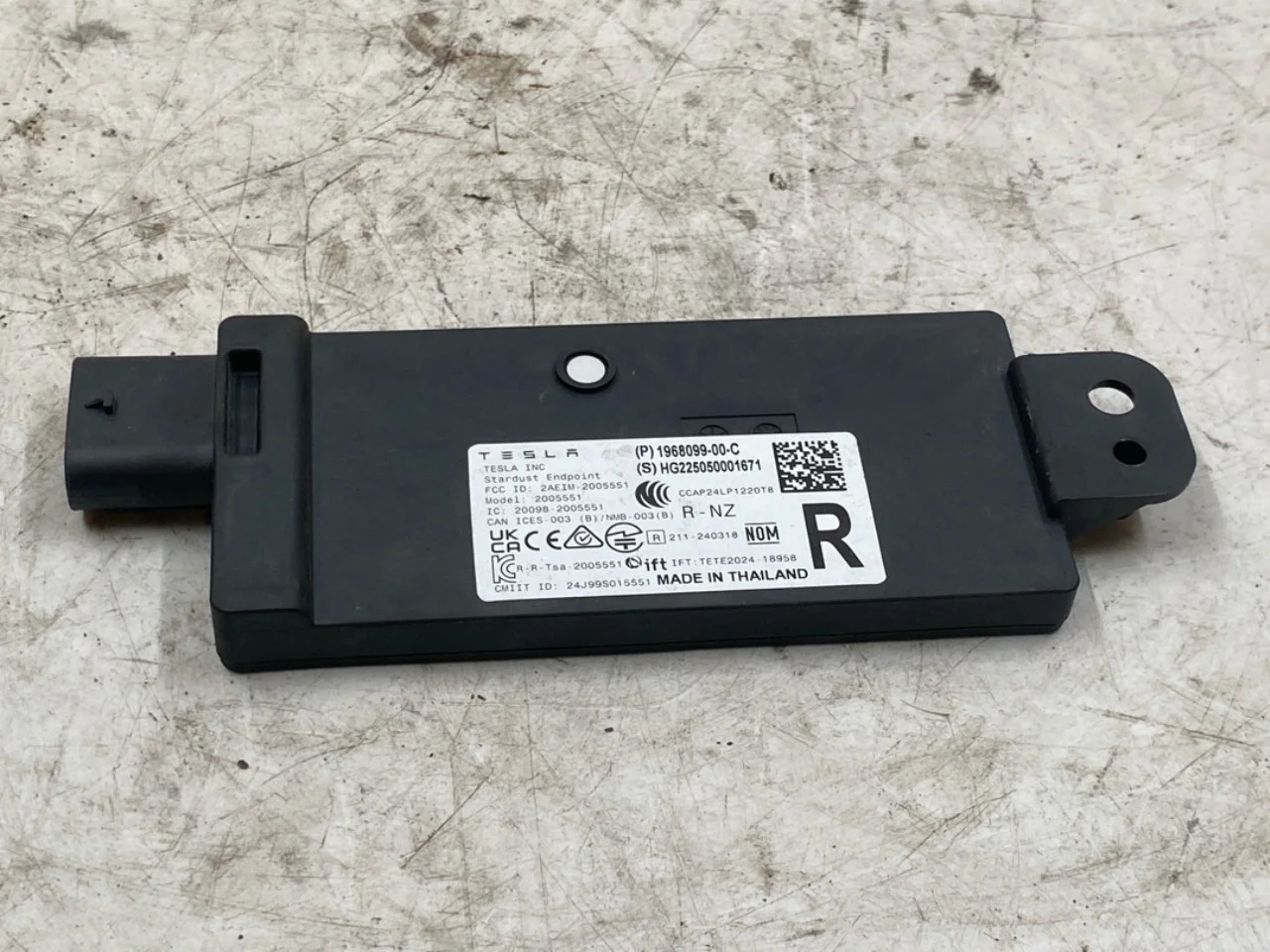 Tesla MODEL Y 2021- Vezérlőegység, Bluetooth