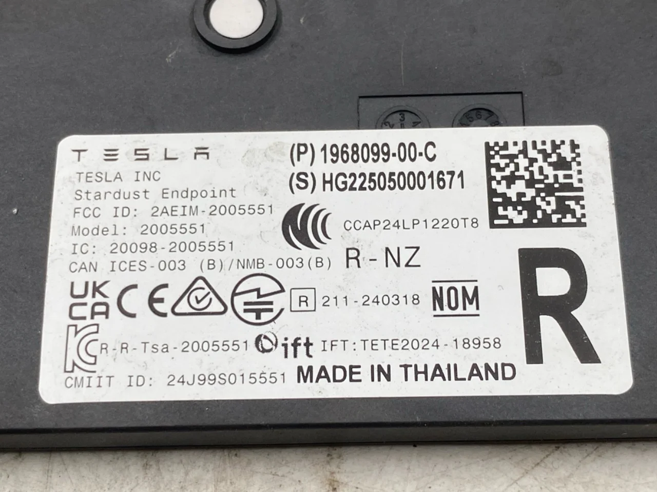 Tesla MODEL Y 2021- Vezérlőegység, Bluetooth nézet 3