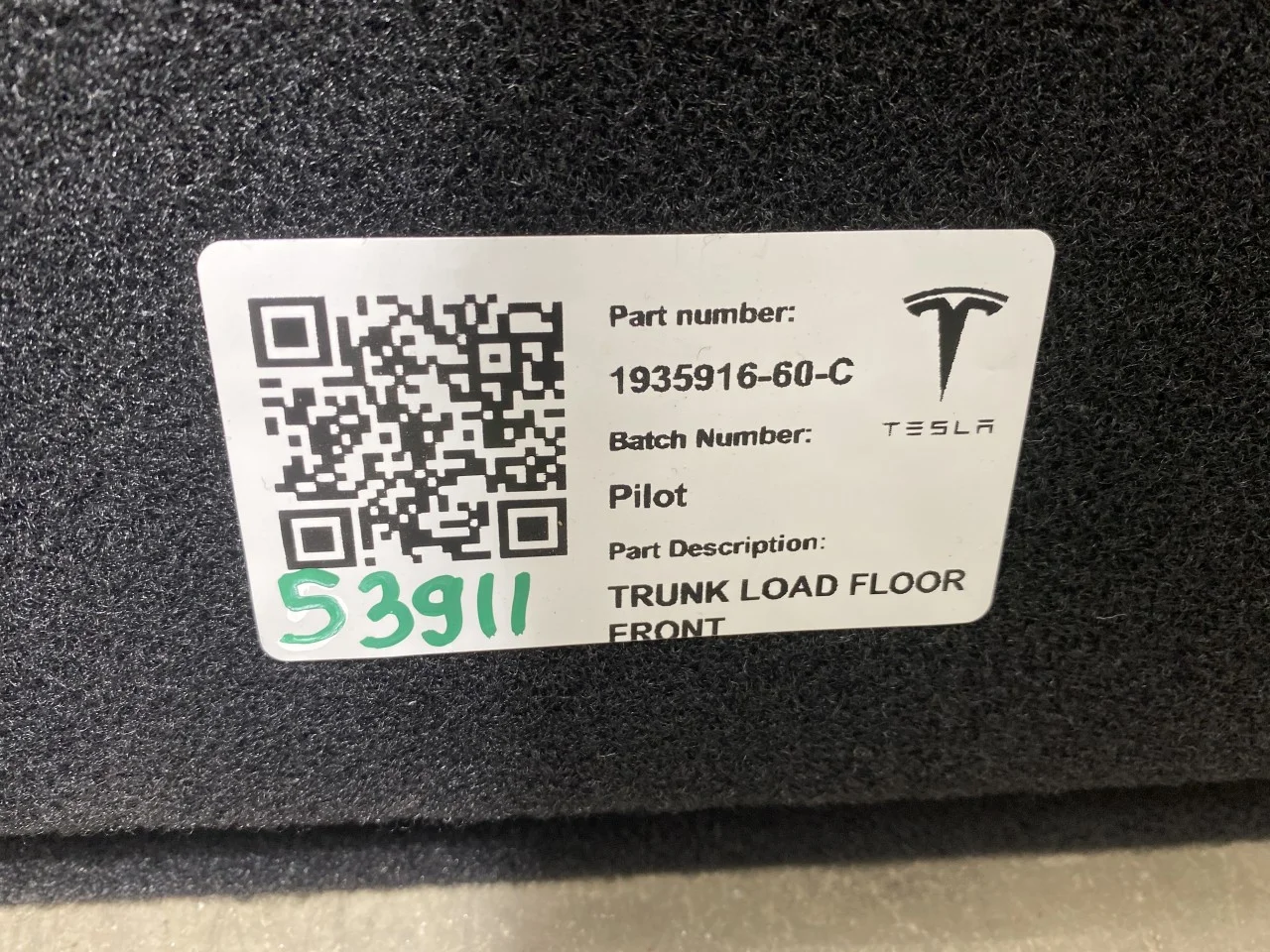 Tesla MODEL Y 2021- Raktérvédő szőnyeg / borítás nézet 2