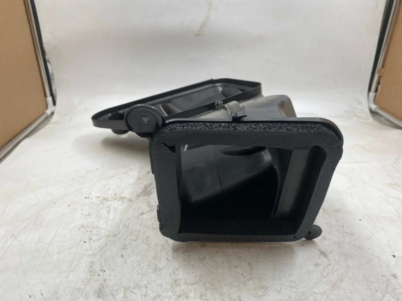 Tesla MODEL Y 2021- Klíma, egyéb nézet 3