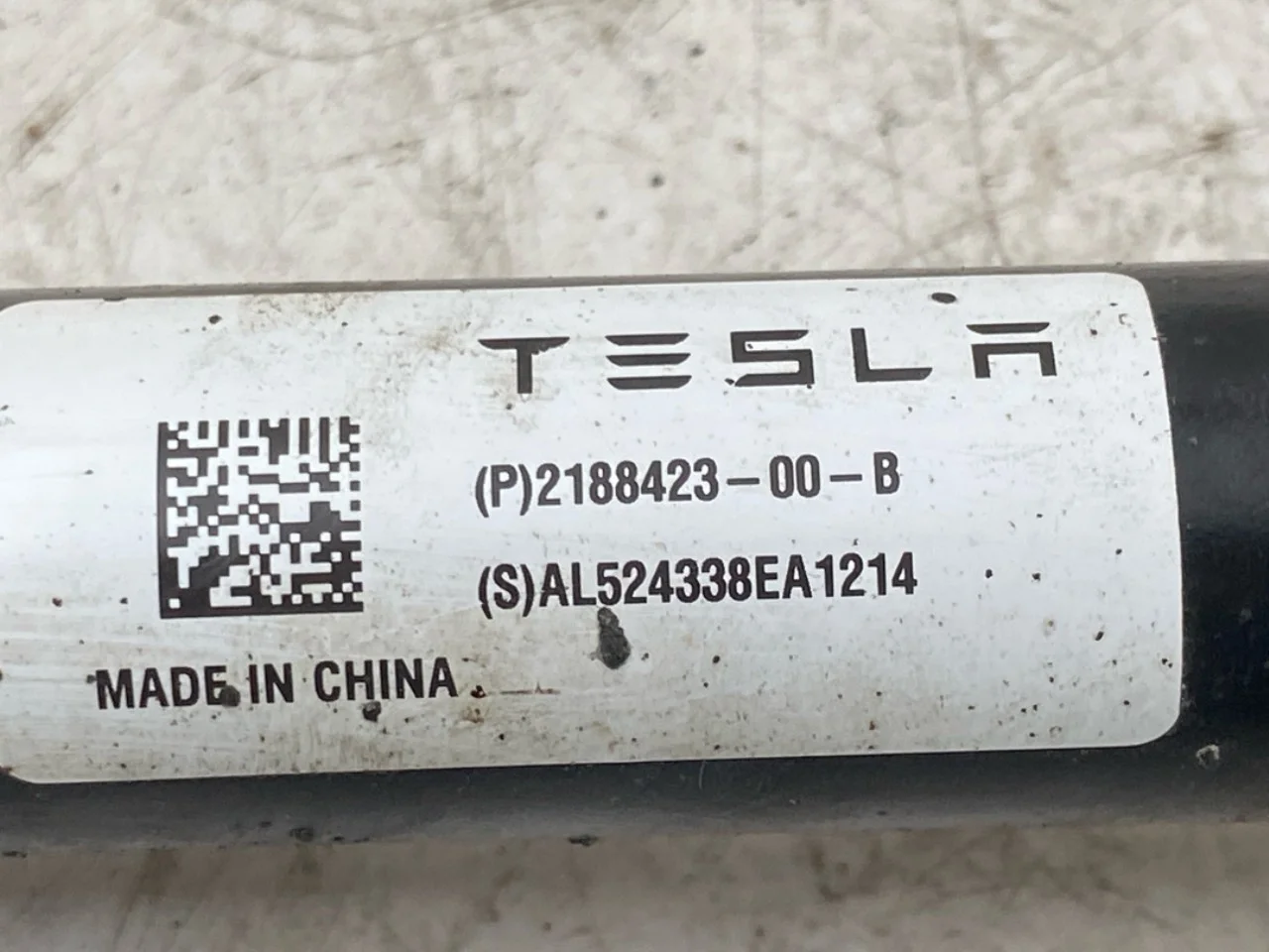 Tesla MODEL Y 2021- Control arm, rear right view 3