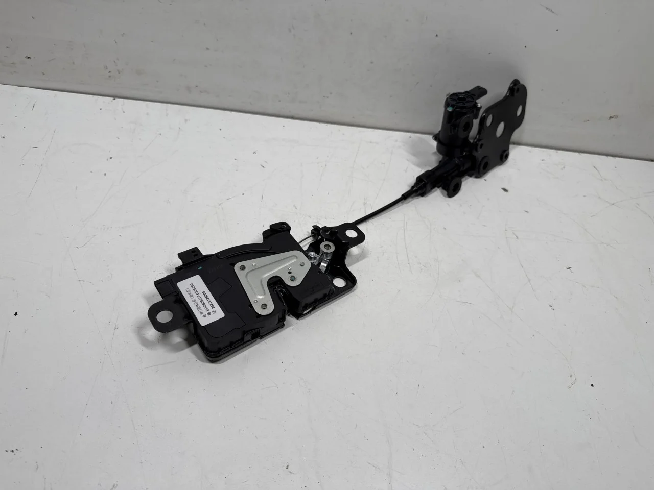 Byd TANG 2021->> Tailgate lock