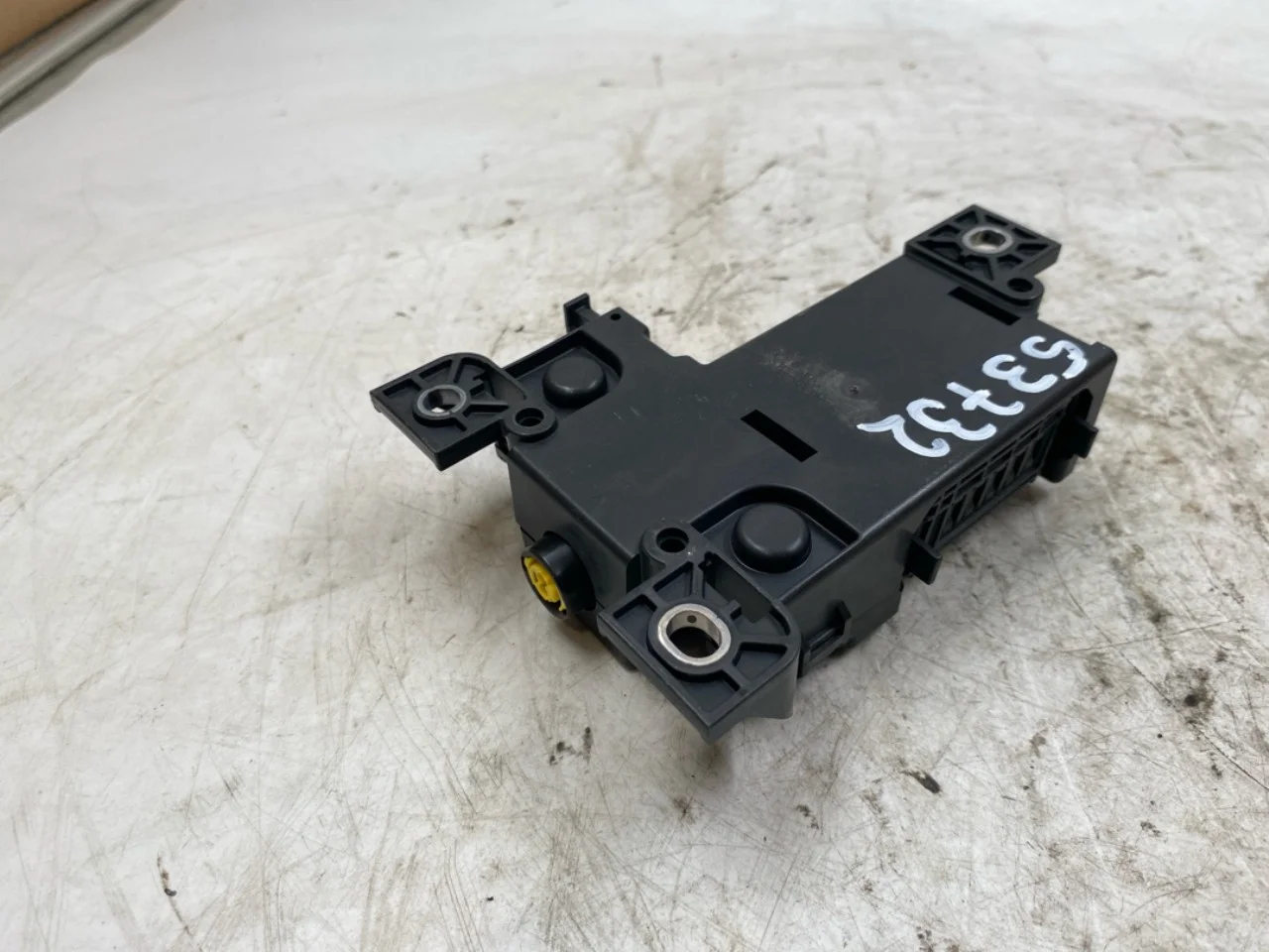 Mercedes EQS SUV X296 2022- Biztosítékdoboz / elektromos központ nézet 2