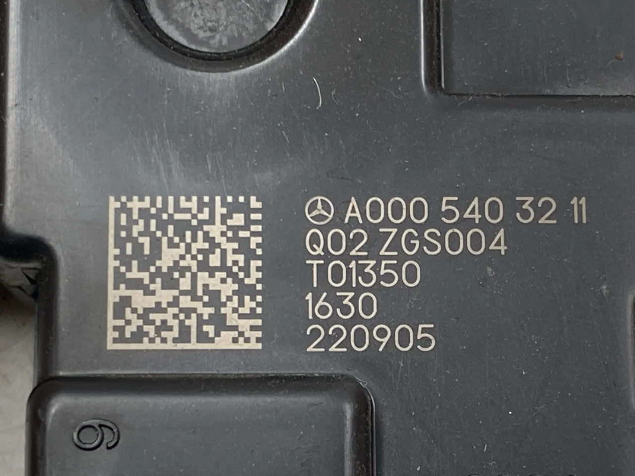 Mercedes EQS SUV X296 2022- Biztosítékdoboz / elektromos központ nézet 3
