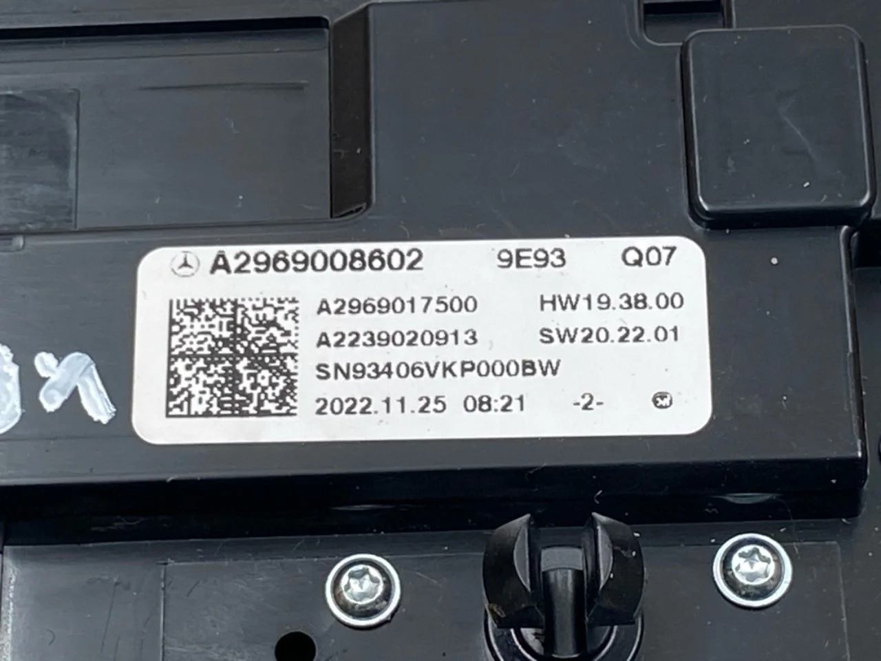 Mercedes EQS SUV X296 2022- Ülésfűtés kapcsoló nézet 3