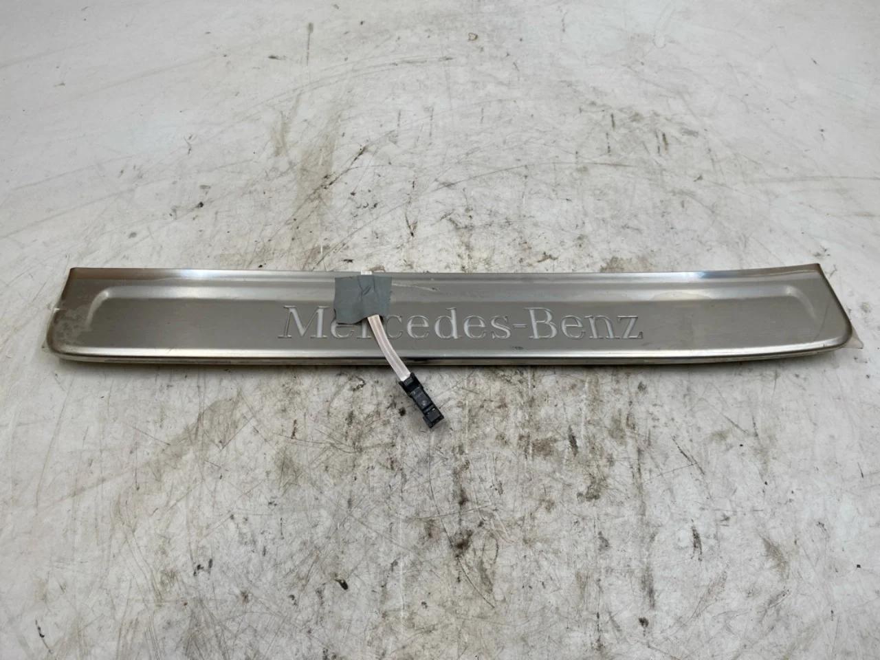 Mercedes EQS SUV X296 2022- Trim molding, other