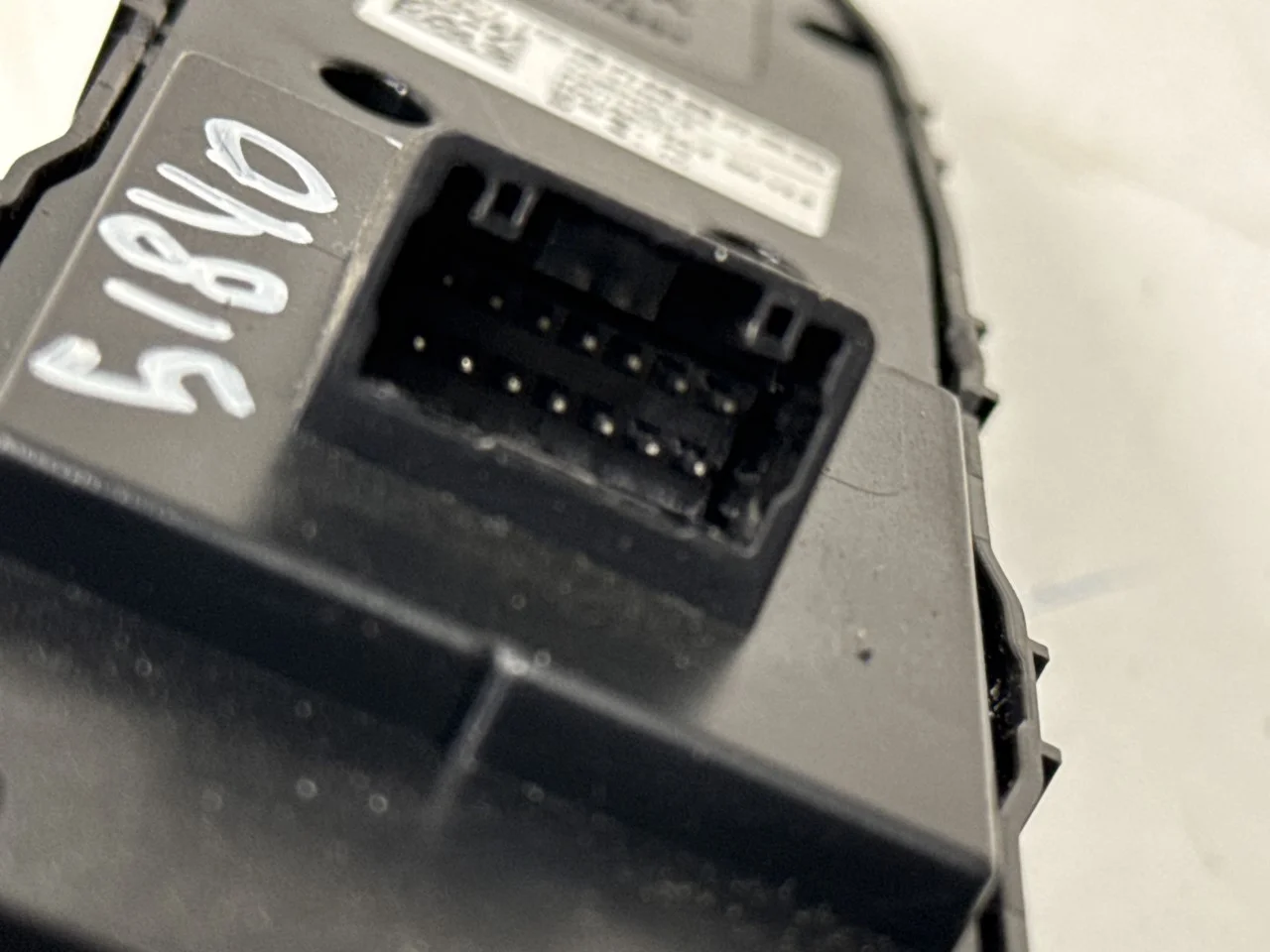 Byd TANG 2021->> Window regulator switch view 4