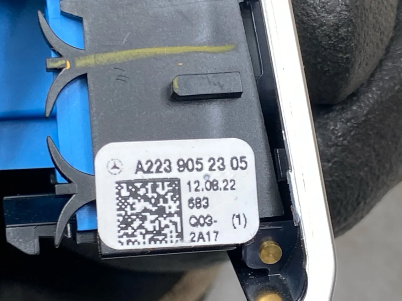 Mercedes EQS SUV X296 2022- Egyéb kapcsolók nézet 4
