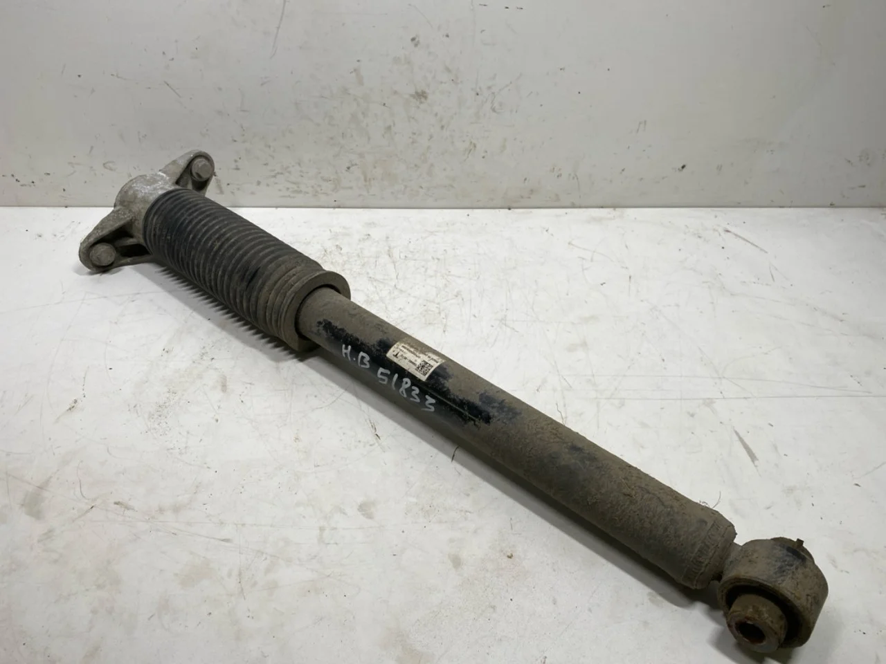 Tesla MODEL 3 2024- Shock absorber, rear view 3