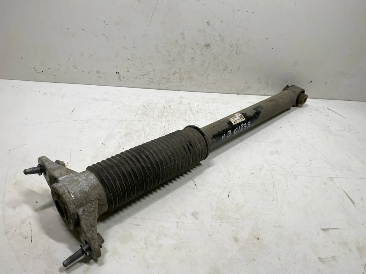 Tesla MODEL 3 2024- Shock absorber, rear view 4