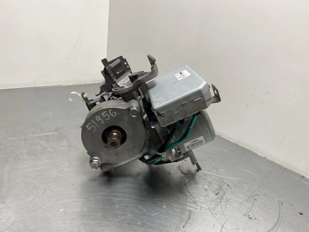 Nissan LEAF 2017-24 Steering column assembly with power assist view 2