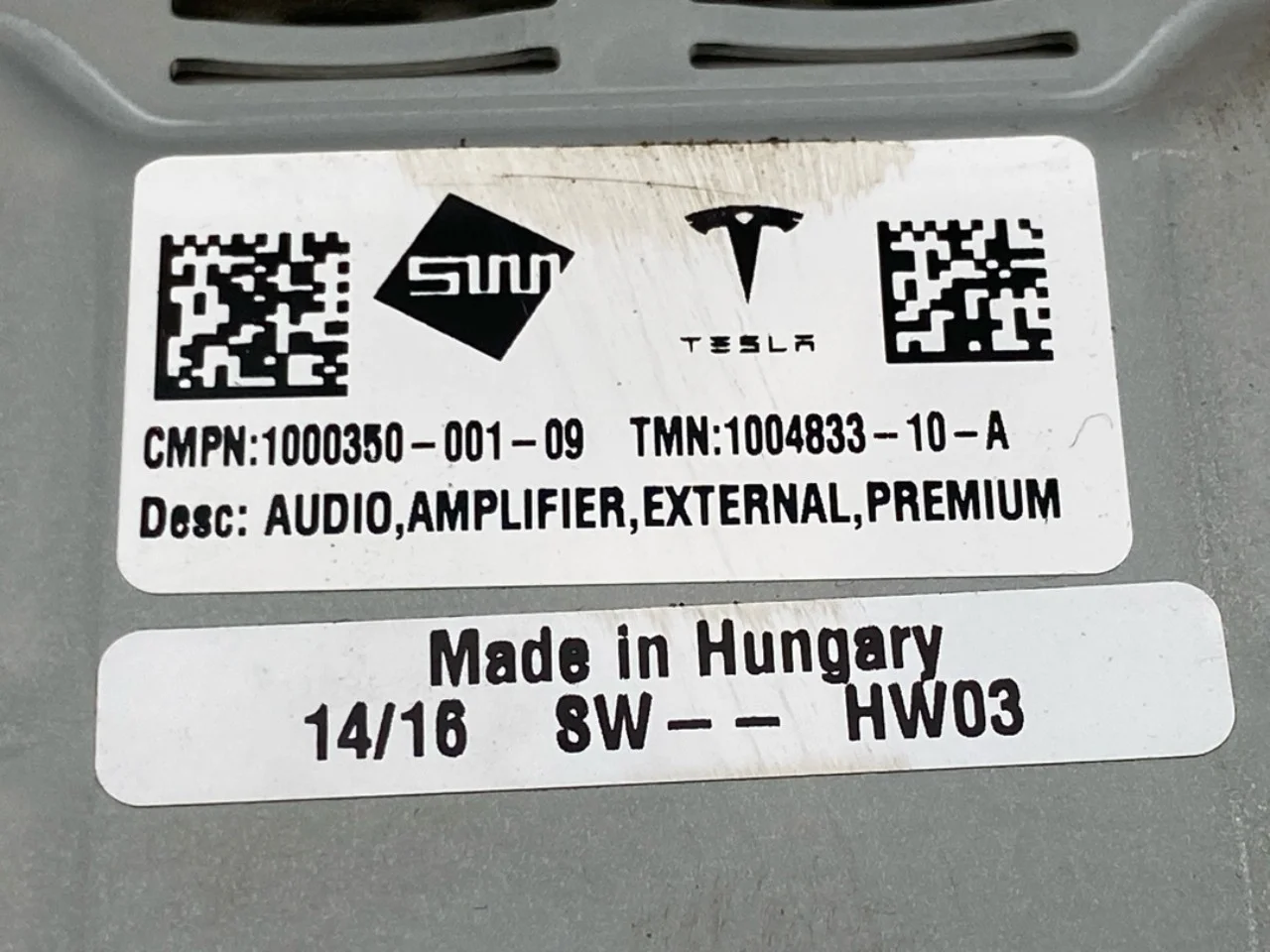 Tesla MODEL X 2016- Rádió / hifi erősítő nézet 3