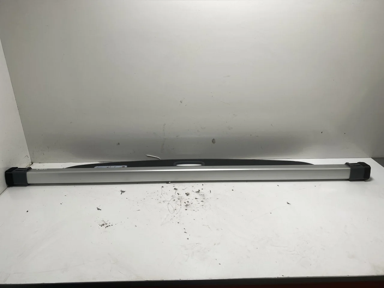 Roller blind / sunshade, cargo area view 2
