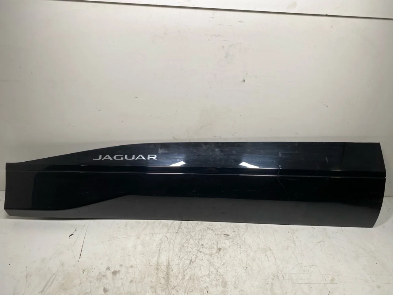 Jaguar I-PACE 2018- Trim molding, other