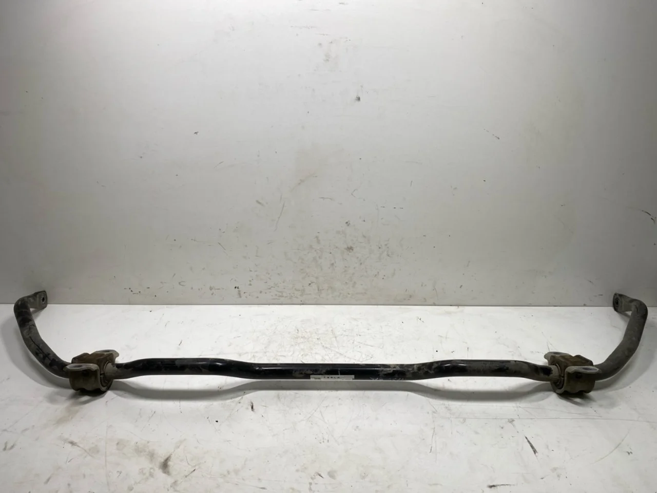 Tesla MODEL Y 2021- Stabilizer bar, rear view 2