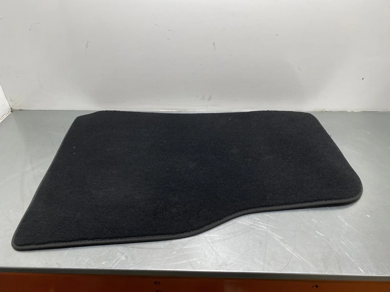 Tesla MODEL Y 2021- Floor carpet view 3