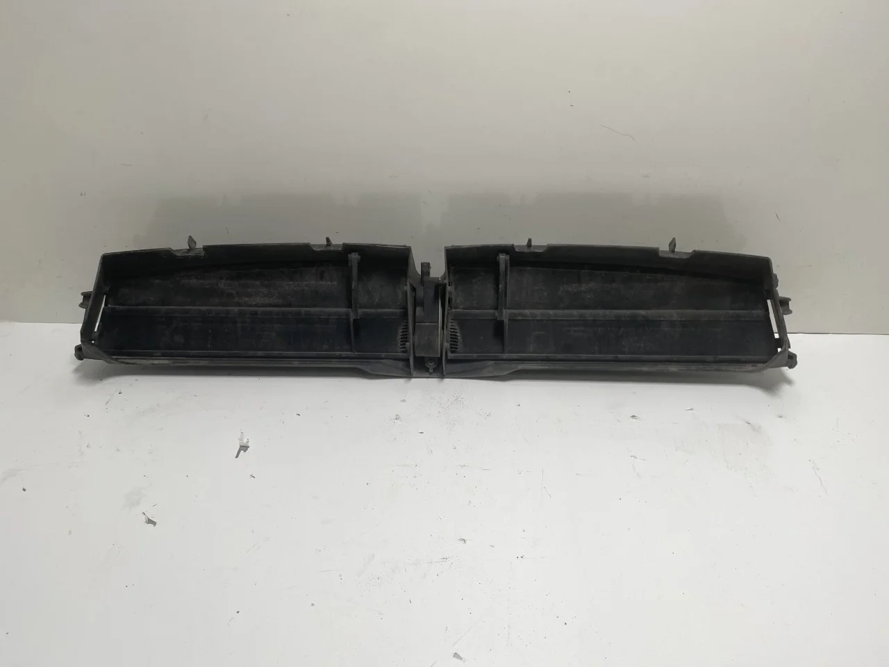 Tesla MODEL X 2016- Grille, complete view 2