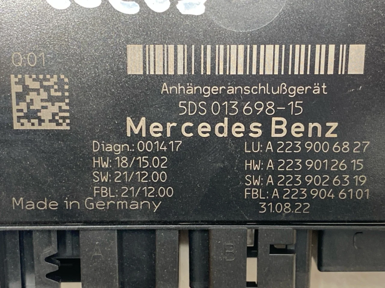 Mercedes EQS SUV X296 2022- Vezérlőegység, vonóhorog nézet 3