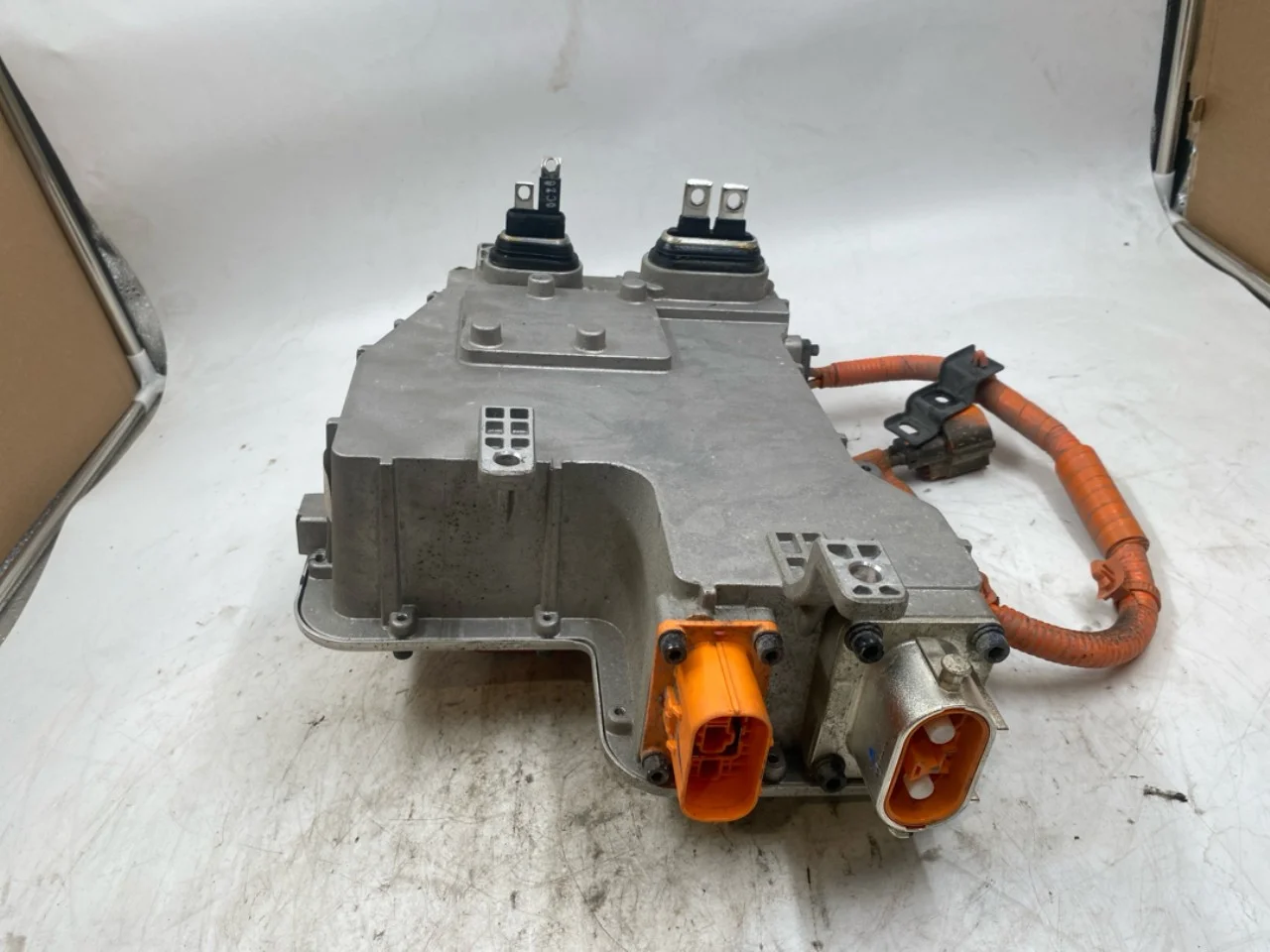 Hyundai KONA / ELECTRIC 2018-23 Invertor, 12-220V vedere 3