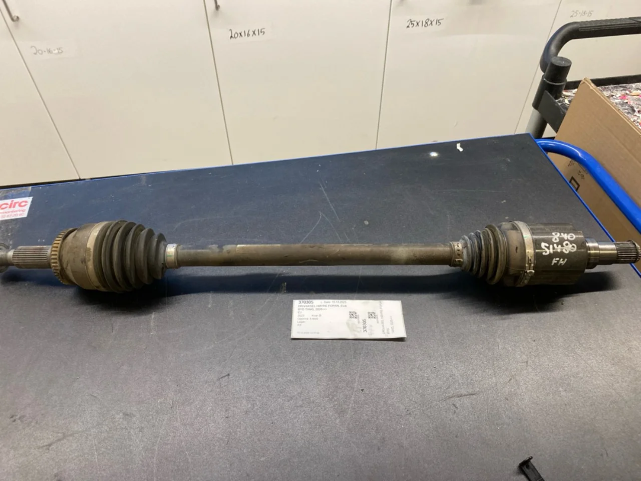 Byd TANG 2021->> Front right driveshaft