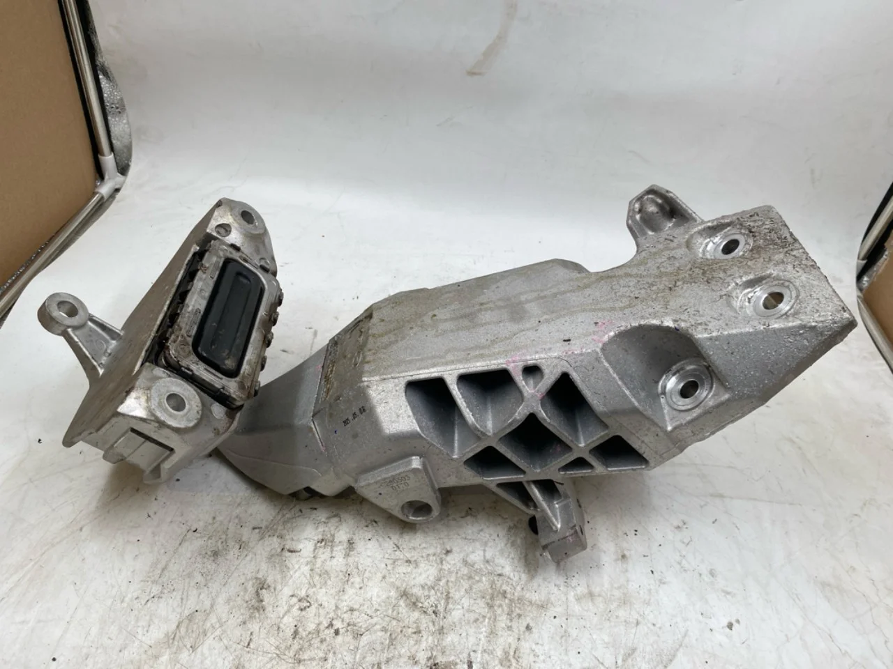 Engine mount, steel / aluminum view 2
