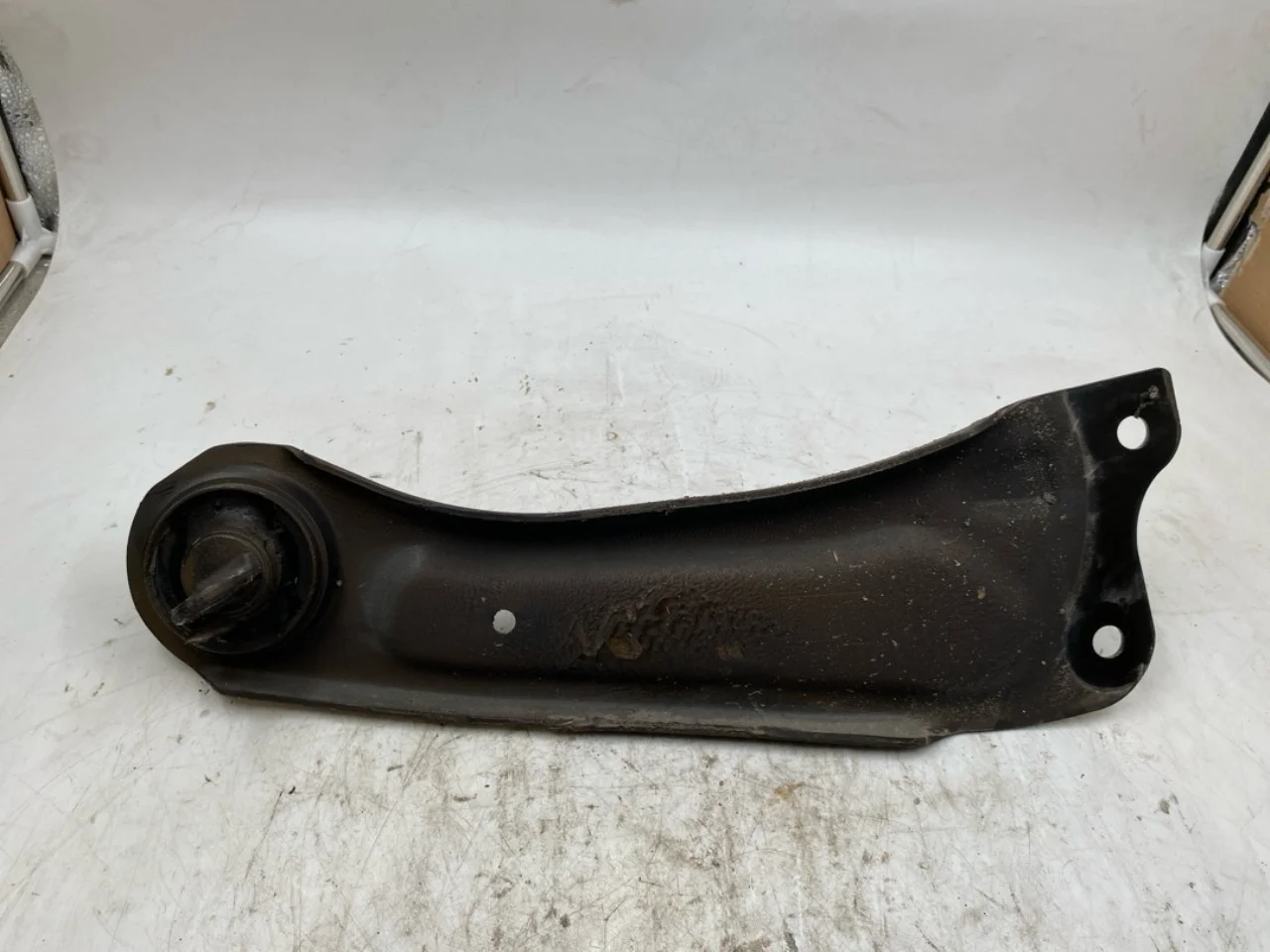 Control arm, rear right view 2