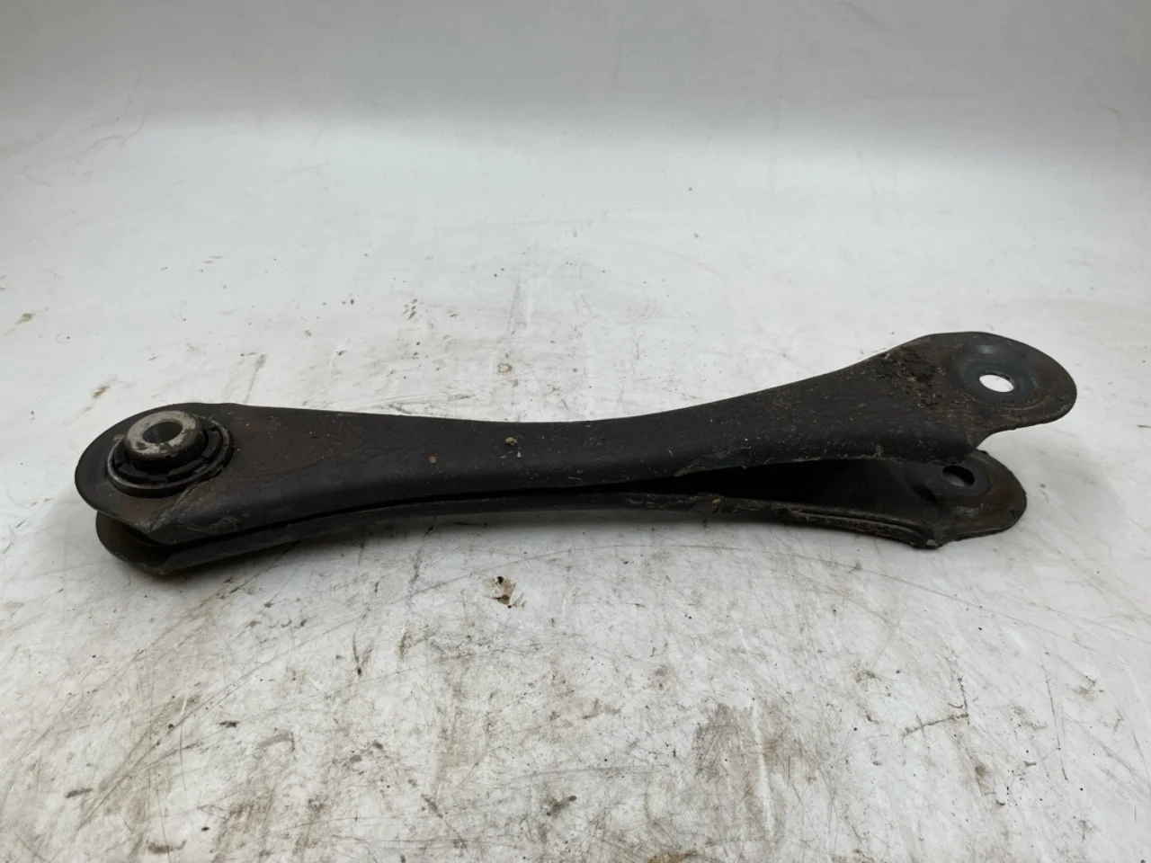 Control arm, rear right view 2